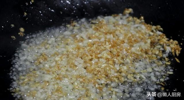 蒜蓉虾的做法，蒜蓉虾的做法配料（这是蒜蓉大虾的家常做法）