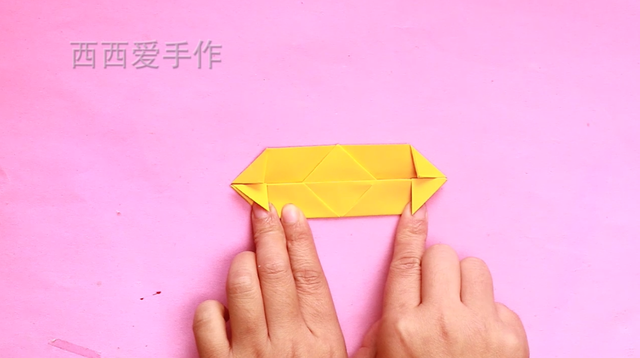 手工小船的做法，手工小船的做法一步一步教（折法非常简单只需一张纸完成）