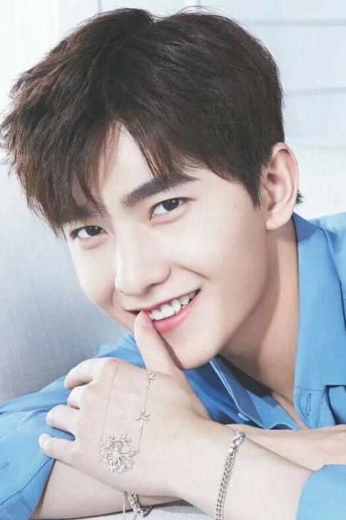 宝藏男孩是什么意思，宝藏男孩的意思（由帅哥杨洋引发的宝藏男孩）