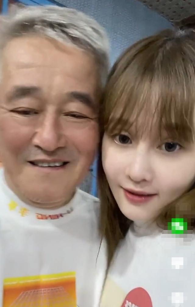 本山快乐营金苞米奖，本山快乐营小舅爷全集（现场有几十名徒弟陪伴）