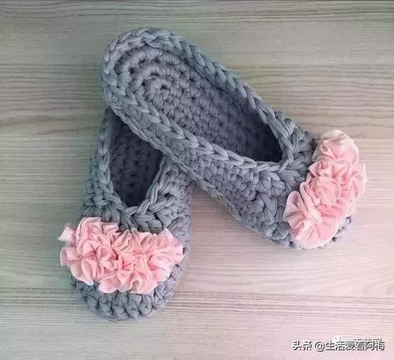 新手勾鞋子一步一步教，鞋子的钩法详解简单几步教会你（是时候为家人钩织地板拖了）