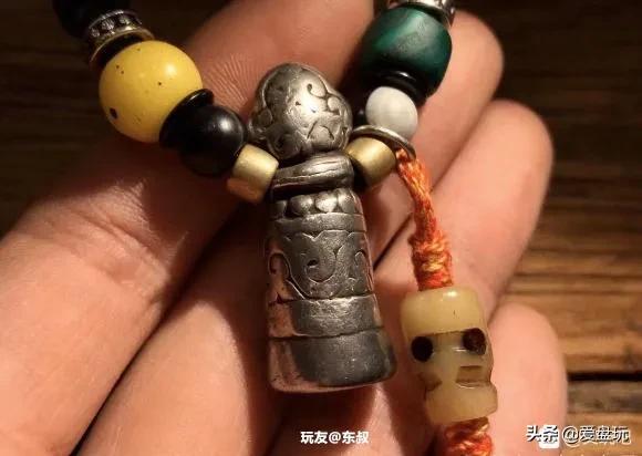 银饰种类及特点，手串里搭上这类东西