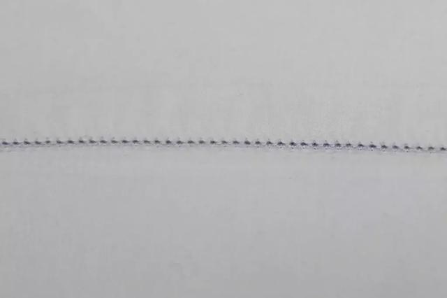 如何缝衣服看不出针脚，衣服怎么缝针看不出来（服装制作中小细节的制作工艺）