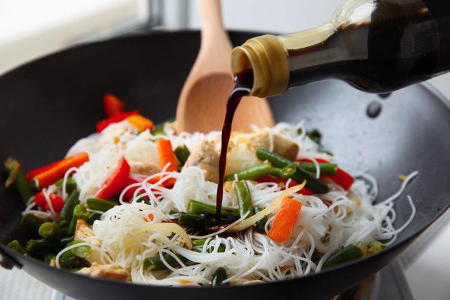 烤羊鞭怎么烤要不要煮一下，羊鞭怎么烤好吃（贵州的正宗羊鞭做法）