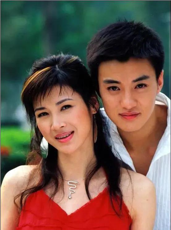 朱丹的倔强，自己选的老公，咬着牙也要撑到底：其实她并不卑微