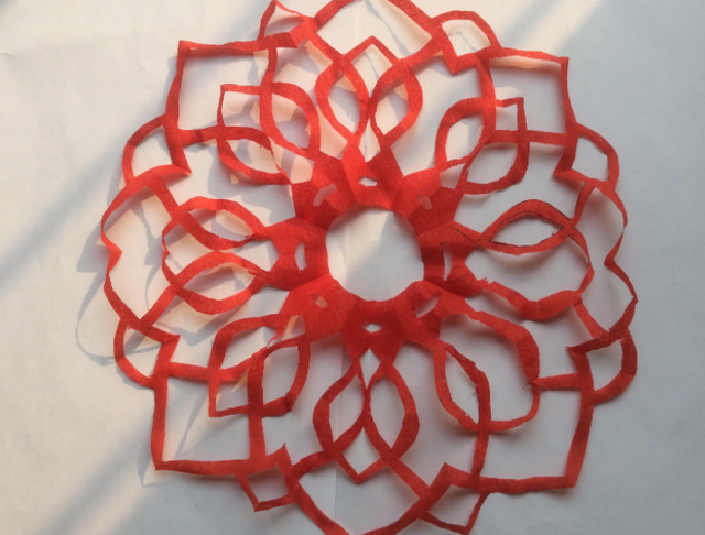 贴窗花，快和孩子一起这样做吧（贴窗花的寓意和象征）