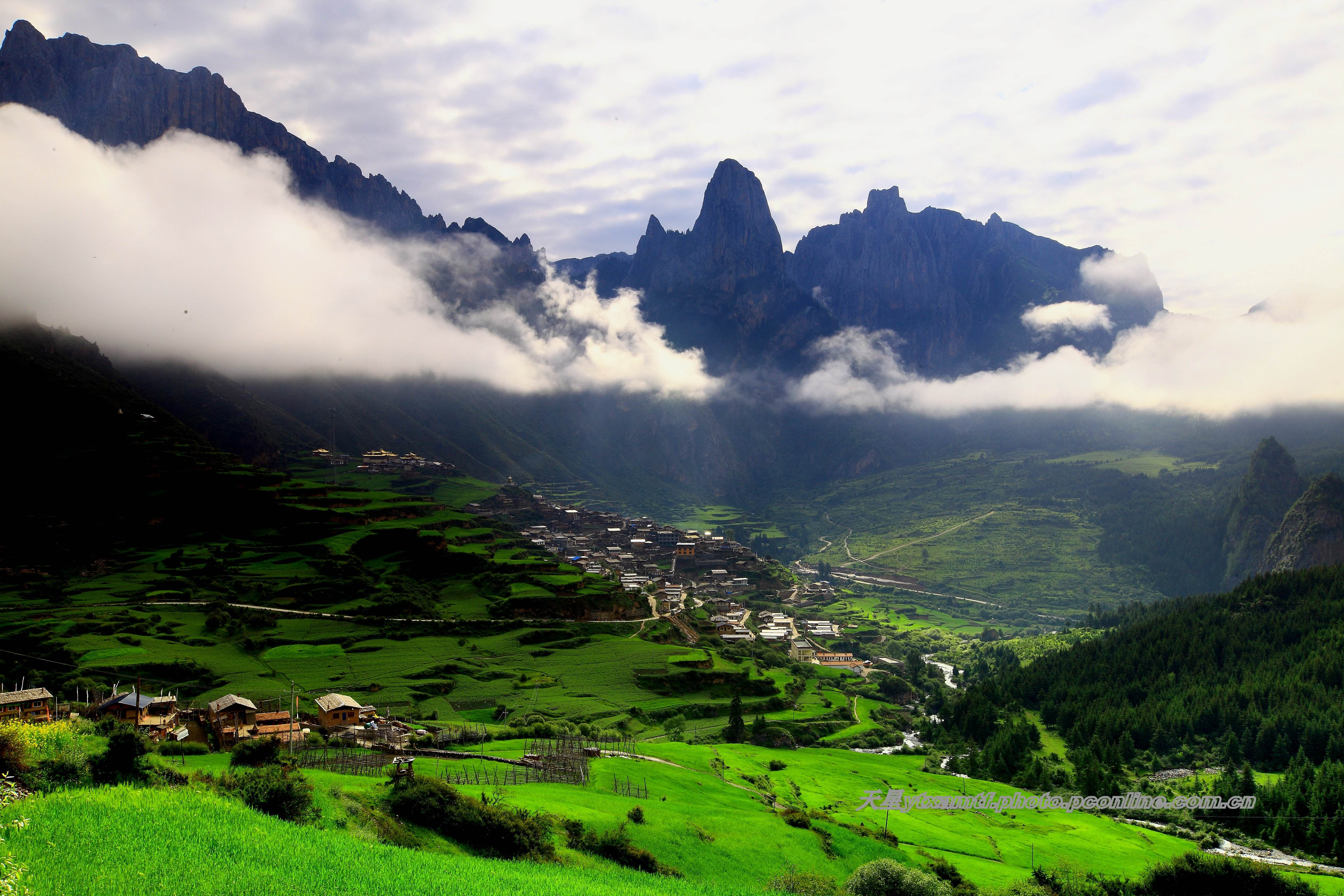 甘南的大小景点实在太多,我们没必要面面俱到,一一走到,主要把握几个