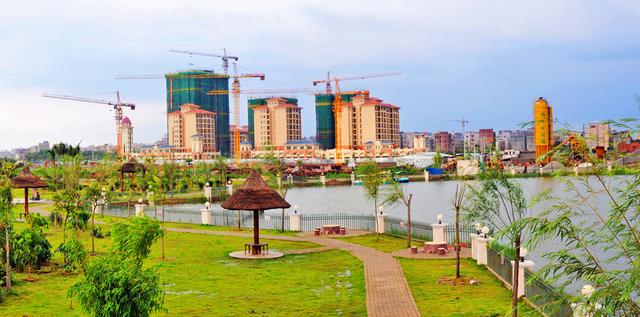 广东省廉江市属于哪个市，广东省的廉江市属于哪个市（2个街道常住人口超10万）