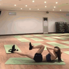 蹬自行车动作最能减哪个部位，骑自行车减肥瘦哪里（提臀瘦腿的空中蹬车训练）