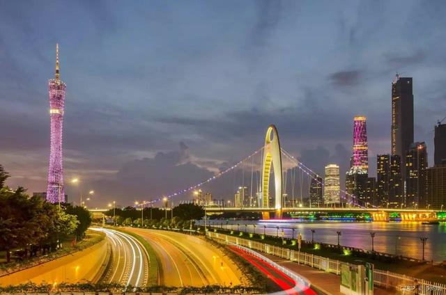 广州越秀公园好玩吗，越秀公园好玩吗（广州人喜爱的一座公园）