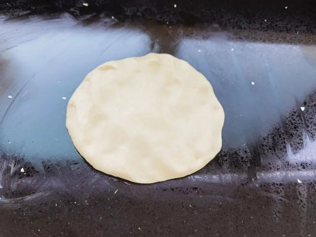 印度飞饼的饼是怎么做的什么配方，真正印度飞饼的配方（孩子爱吃印度飞饼）