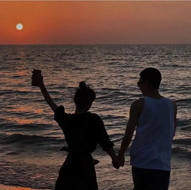 等君归.闻卿至.网名，等君归.闻卿至.（情侣网名：春风又绿江南岸）