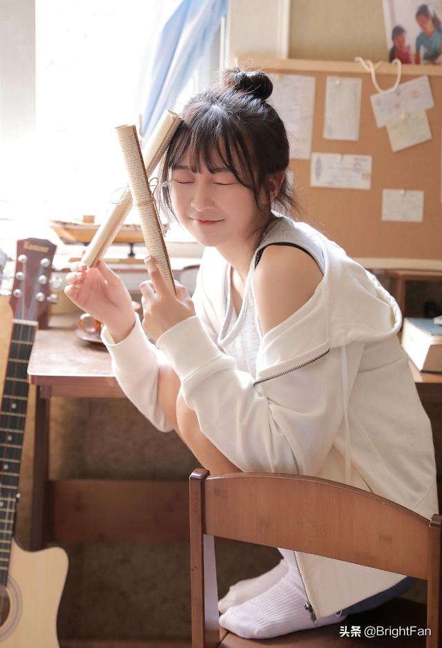 可爱美女，美女可爱（治愈系美女清纯可爱甜美优雅写真图片）