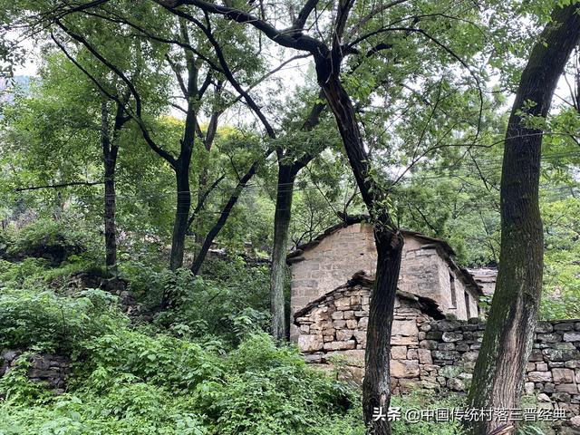 一个修建在“井底”的村子，平顺井底村图片（山西四面环山藏在井底的古村）