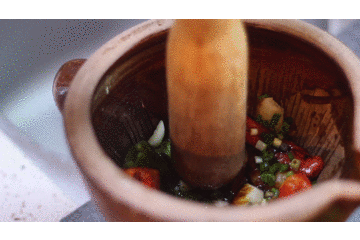 夕颜花是牵牛花吗，花语比较虐心的花（它这落苏的别名同样动人）