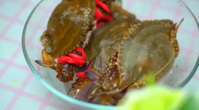 螃蟹蘸料怎么调好吃，清蒸螃蟹的蘸料怎么弄（大闸蟹吃了还想吃）