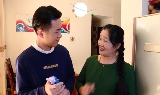 洗涤剂去油污原理，为什么洗涤剂能去除油污（冰箱里的TA竟是厨房油污克星）