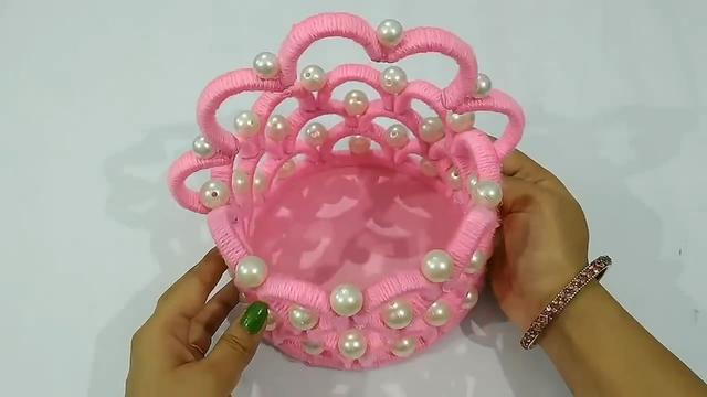 花篮怎么做手工制作，手把手教您怎么制作漂亮的手工花篮（带你学习如何用报纸制作漂亮的花篮）