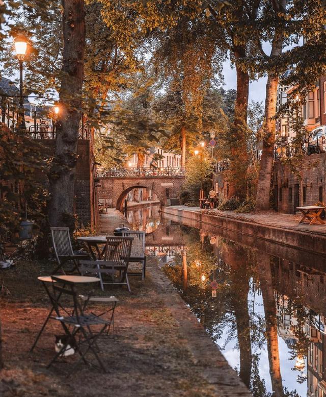 欧美图片街景美图日落，欧美夕阳图片（欧洲街头黄昏日常）