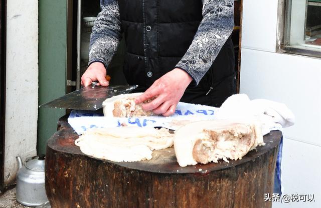 白砍兔怎么煮才嫩，白砍兔煮多少分钟（李庄白肉是最吸睛的美食）