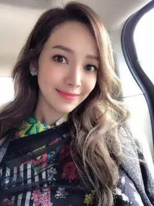 侯佩岑怎么读，上面一个山下面一个今怎么读（周杰伦与侯佩岑一见钟情）