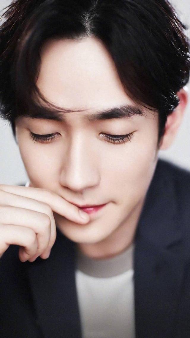 朱一龙壁纸♡，朱一龙高清壁纸图片（听说发朱一龙有很多人点赞）