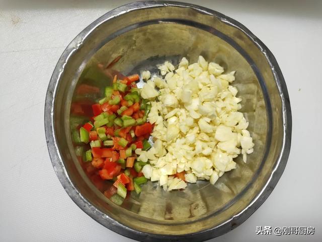 蒸酸甜茄瓜的做法，蒸茄瓜的做法大全（厨师长教你一道蒸茄子）