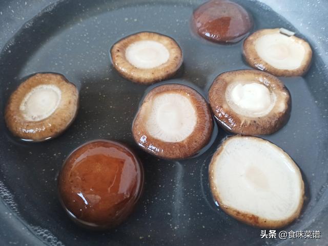 鲜香菇怎么做好吃，怎样做香菇酱才好吃（分享香菇最好吃的6种做法）
