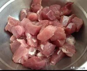 溜肉段的家常做法，正宗溜肉段的做法（超级好吃的肉肉的家常做法）
