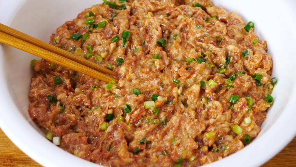 【肉馅】做法步骤图 肉馅鲜嫩多汁 一点不柴-起舞食谱网