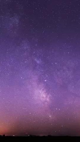 壁纸/星空/紫色/意境/，紫色唯美星空壁纸（YTR紫色星空梦幻壁纸图片）