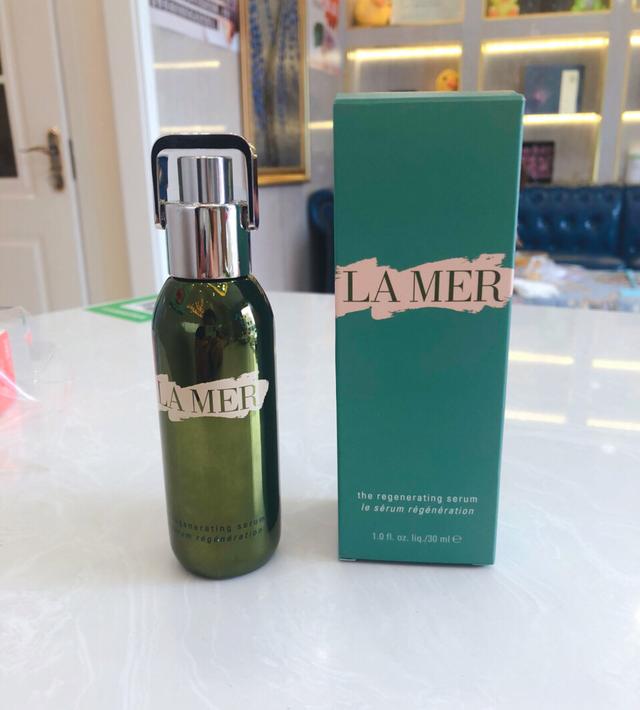 雅诗兰黛线雕精华，雅诗兰黛线雕精华效果怎么样（大牌抗皱精华测评）