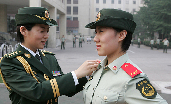 什么时候当兵最好，大学生新生入伍什么时间走最合适（大几去当兵比较好，你知道吗）