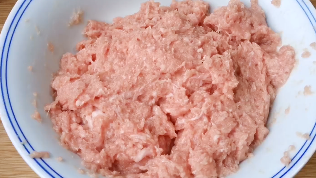 圖片[3]-【瘦肉片湯】做法步驟圖 吃起來Q彈爽滑 一次能吃兩大碗-起舞食譜網(wǎng)