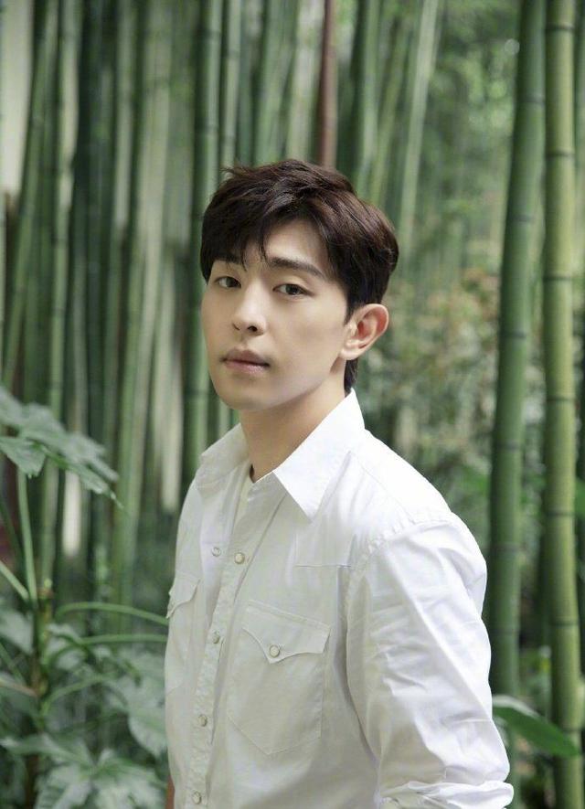 宝石蓝是什么颜色，艳蓝和宝石蓝（多穿这3种“颜色”）