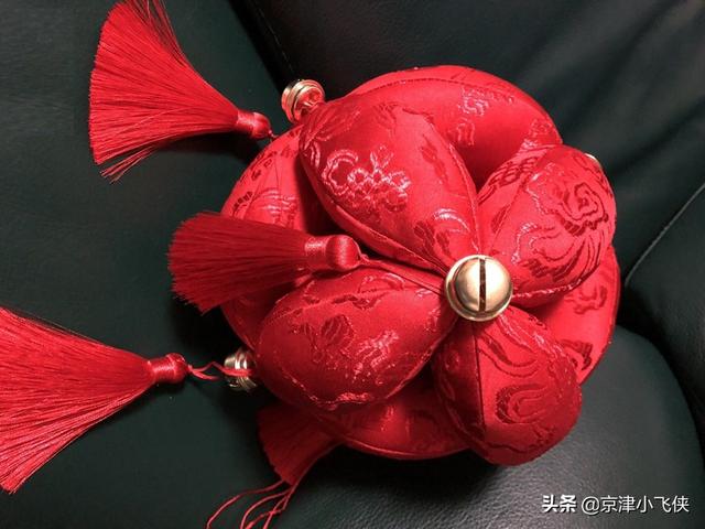 哪吒的六件兵器，哪吒的4种兵器叫什麽（哪吒四大神兵：一件抛出山崩）