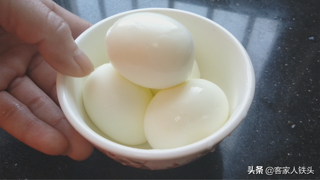 鸡腿焖饭的做法，跟广东大厨学的鸡腿饭