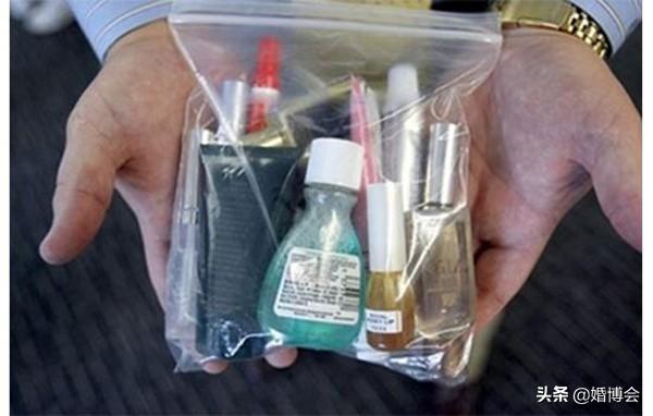 化妆品能上飞机吗，化妆品能不能带上飞机（坐飞机可以带化妆品吗）