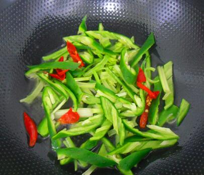 图片[3]-【鲜炒鱼片】做法步骤图 价格比猪肉便宜 隔三差五吃身体好-起舞食谱网