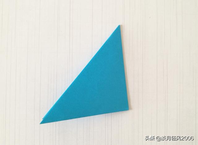 如何用正方形折花，用长方形折花怎么折（一张正方形纸剪出一个简单的团花）