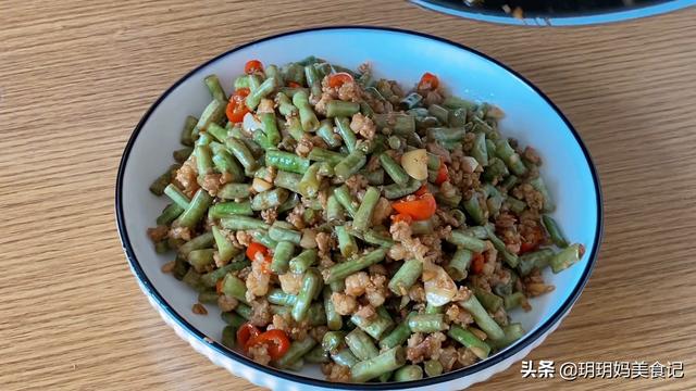 怎样腌制豆角，怎样腌制豆角才长期保存不坏（传统盐水腌酸豆角）