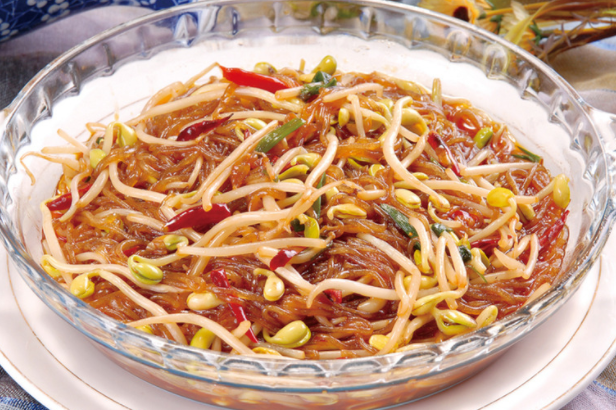 怎样做美味的豆腐炒豆芽，豆腐炒豆芽窍门（豆芽的黄金搭档）