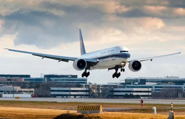 ge90发动机，波音777发动机为何只有ge90（世界上最强大的航空发动机GE90）