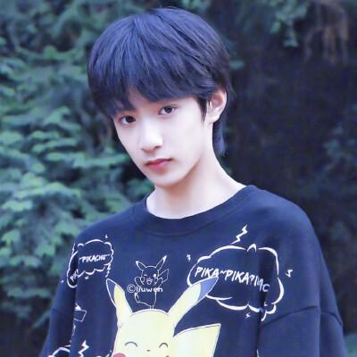 刘耀文/宝贝文/陪文耀底/小狼崽/可爱/精选/愿喜，微信头像，刘耀文/宝贝文/陪文耀底/小狼崽/可爱/精选/愿喜（刘耀文图片，小狼崽进化记）