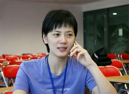 从央视名嘴到"涉案被查",经历人生跌宕后的沈冰,44岁在家相夫教女