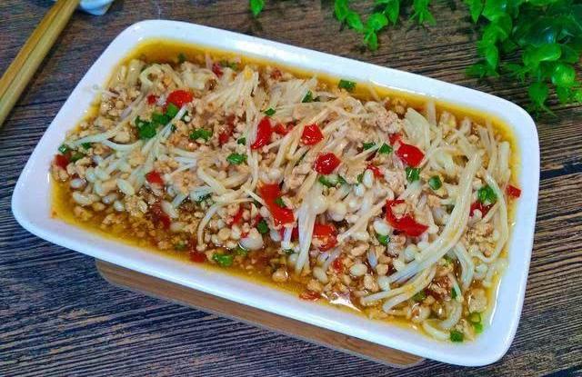 用碗在锅里蒸大米要怎么蒸蒸多久，碗放锅里蒸米饭蒸多久（家常蒸菜健康做起来）