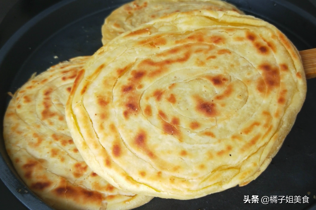 圖片[8]-面粉的新吃法 兩種口味 比餅干還好吃 做法簡(jiǎn)單 一看就會(huì)-起舞食譜網(wǎng)