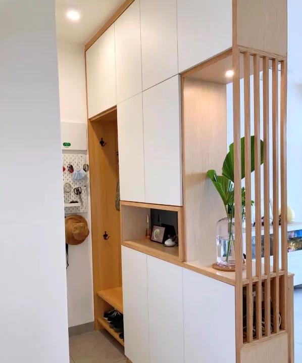 换鞋凳选购的技巧有哪些，换鞋凳买哪种好（衣柜+鞋柜一体设计正流行）