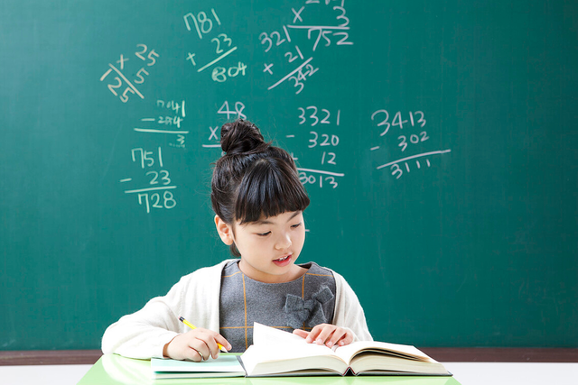 数学怎么快速提高成绩，如何快速提高数学成绩（学好数学其实并不难）