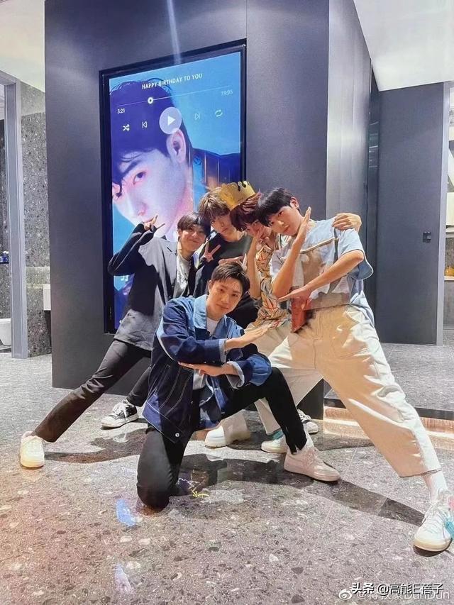 韩美娟是谁，韩美娟是哪儿的人（韩美娟直播痛哭回应了）